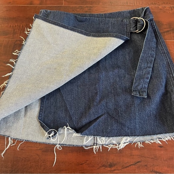 MADEWELL Denim Mini Wrap Jean Skirt Raw Hem Size 0 Blue - Picture 7 of 12